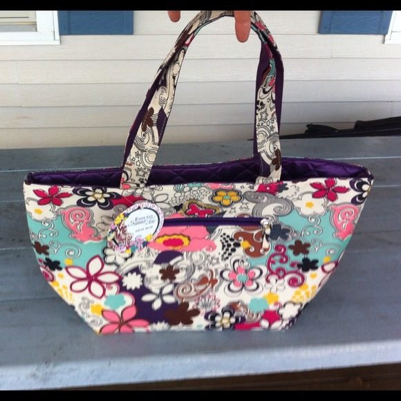 Sold in Bundle - Adorable floral tote!