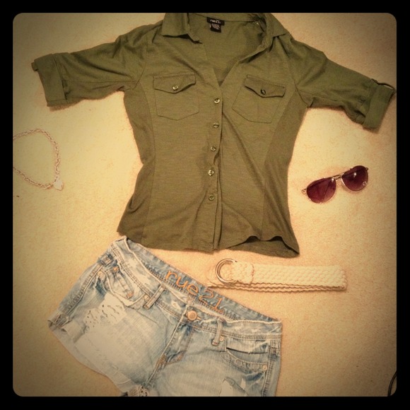 Shirt - Picture 1 of 2