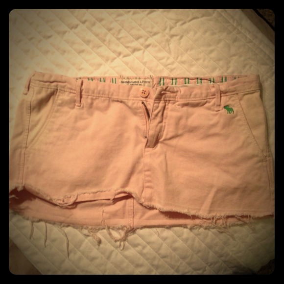 sold!!!!abercrombie light pink mini skirt
