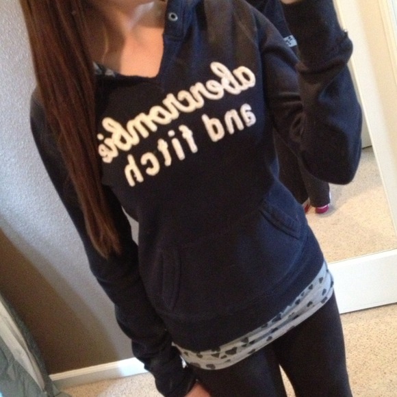 Navy blue Abercrombie sweatshirt