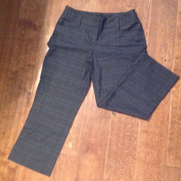 🚫🚫SOLD🚫🚫Express Crop Dress Pants