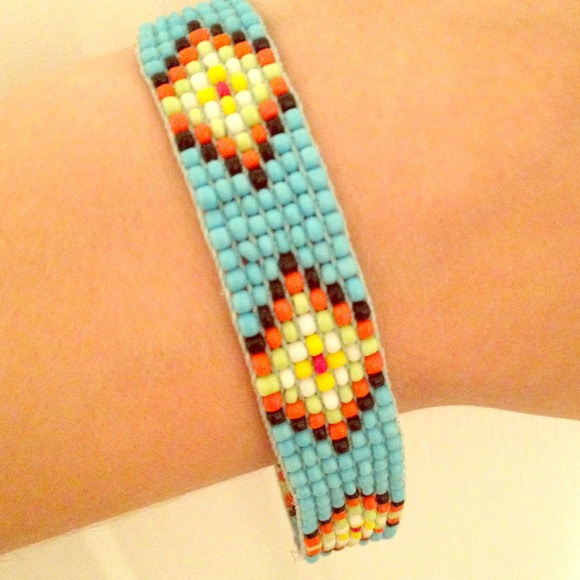 Bracelet - Picture 1 of 2