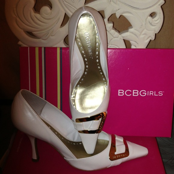 BUNDLED ** BCBG wht. High heels
