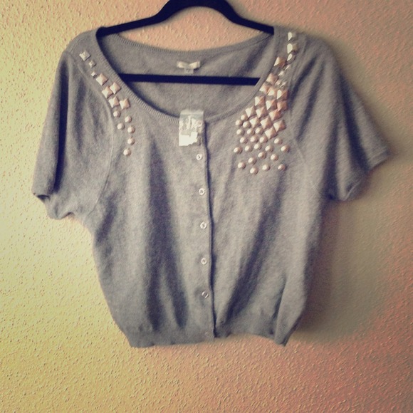 Grey cardigan