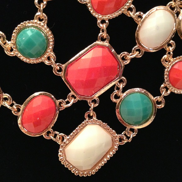 Coral Turquoise and White Necklace - Picture 3 of 3
