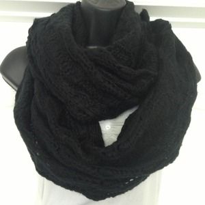 Black infinity scarf