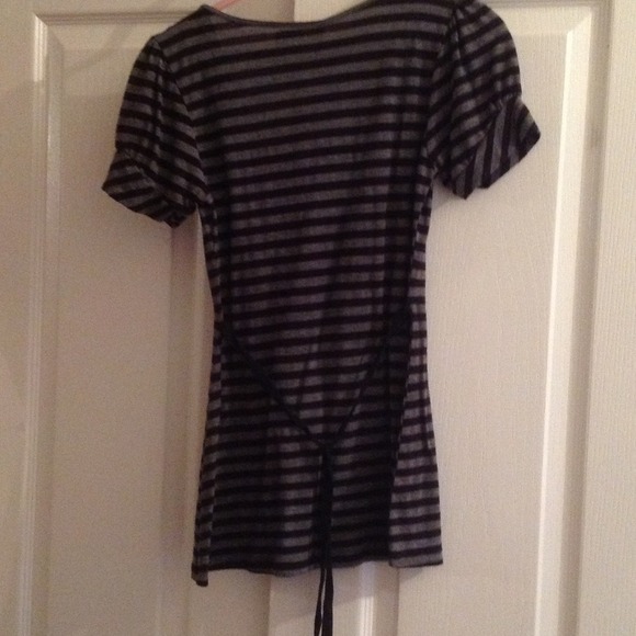 Knit baby doll top! Juniors small, ladies xs. - Picture 2 of 2
