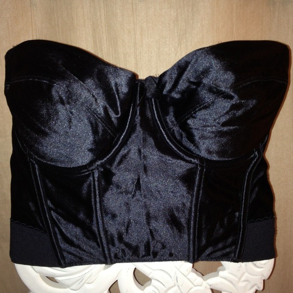 Bundled* Victoria's Secret strapless Bra low back