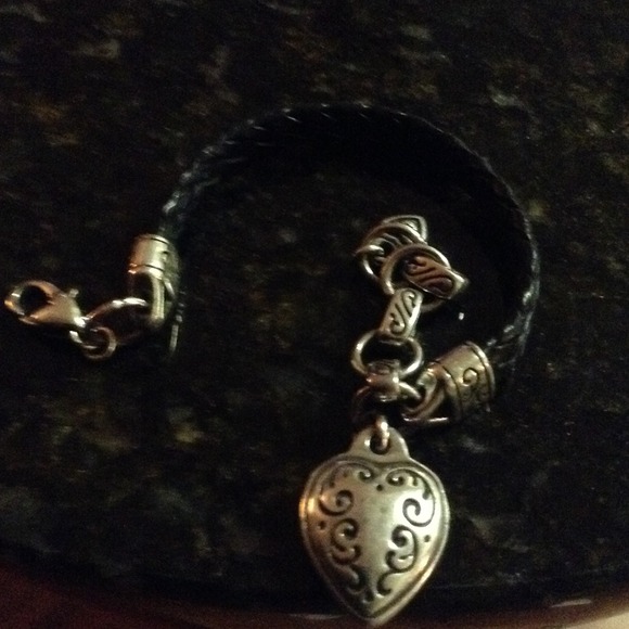 Leather braided bracelet with heart