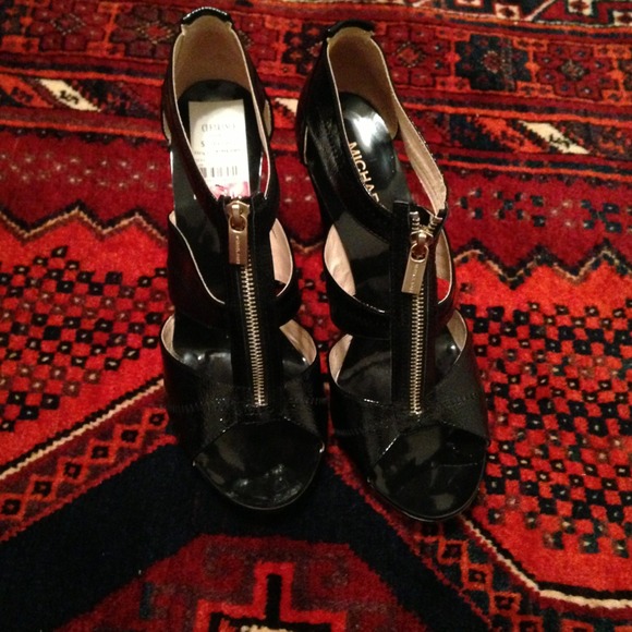 REDUCED!!! Michael Kors black heels