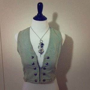 ❌Sold❌💞Denim vest💞
