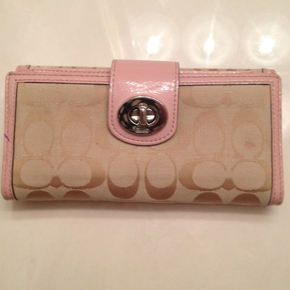 Authentic Coach Wallet