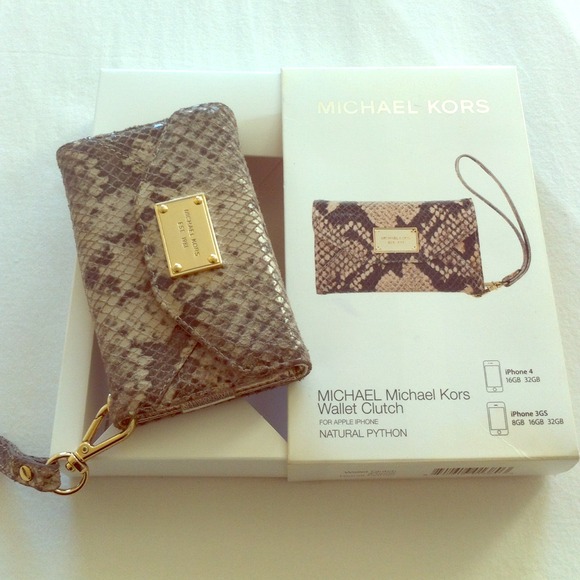 Michael Kors iPhone case/wallet