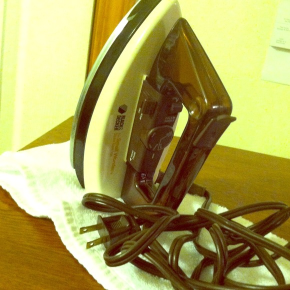 Travel iron