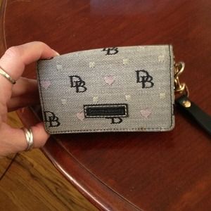 Dooney n Bourke wristlet