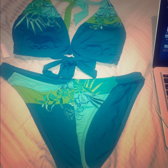 Becca swimwear in Large. Brand new. Never used