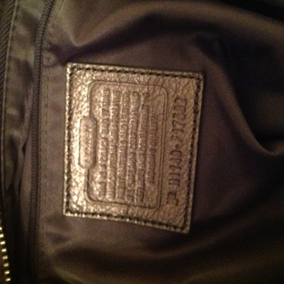 Authentic coach Alexandria handbag - Picture 3 of 4