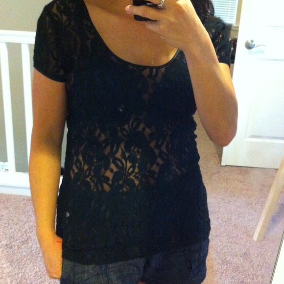 @@@ Sold!  BUNDLED@@@ Banana republic lace t shirt