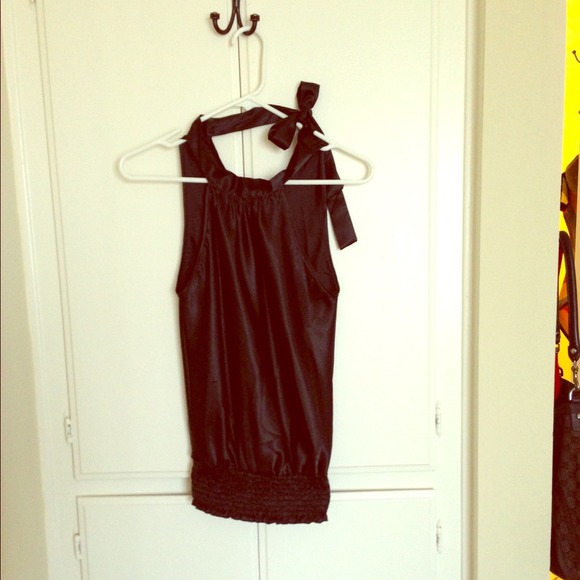 ⛔️Sold Halter satin top