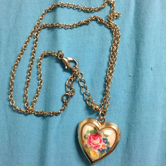 Heart locket necklace
