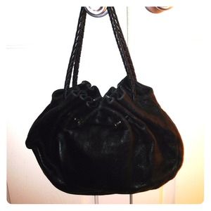 AUTHENTIC BOTTEGA VENETA HANDBAG