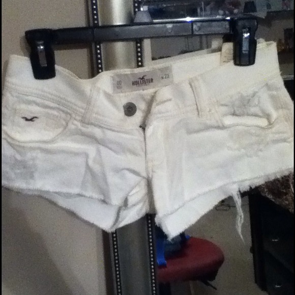 💢TRADED💢White hollister shorts