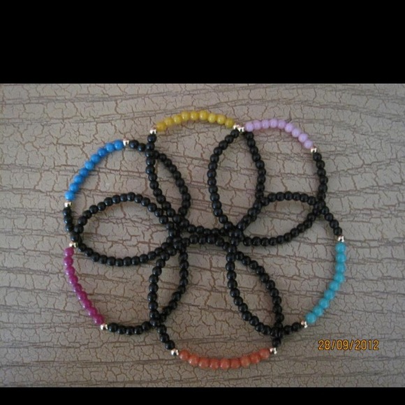 Multi-color bracelet set - Picture 2 of 2