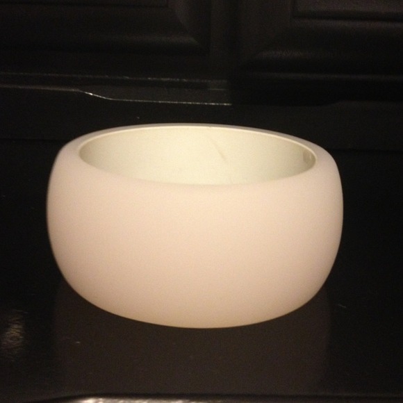 Ice white large bracelet