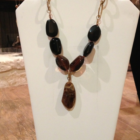 Earth tones necklace
