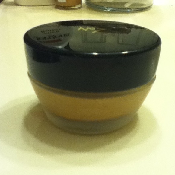 ⛔SOLD⛔Boots No. 7 mousse foundation