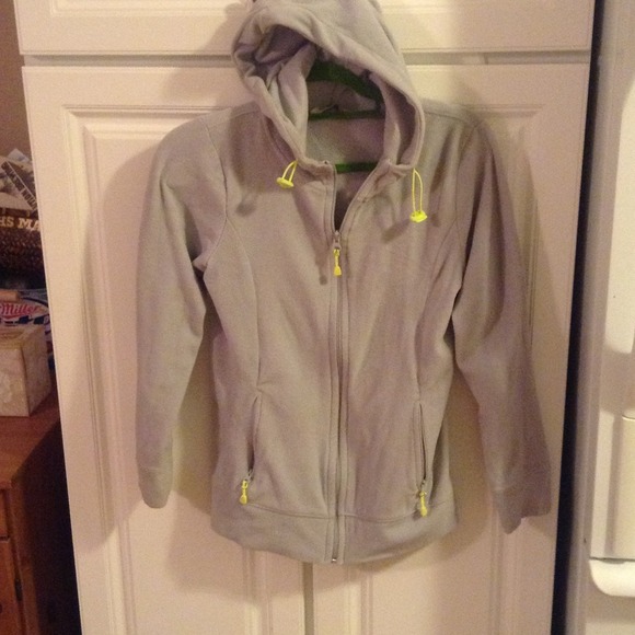SOLD!!!  Workout fleece