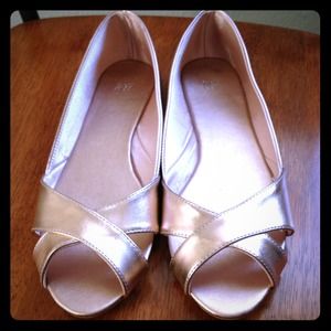 H&M sandals- rose gold, size 9
