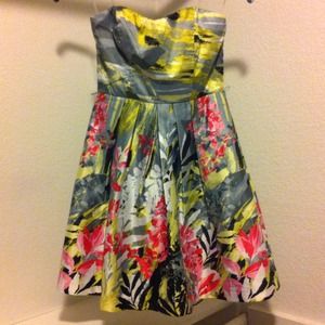 Strapless Dress w/ pink skinny belt (not shown).