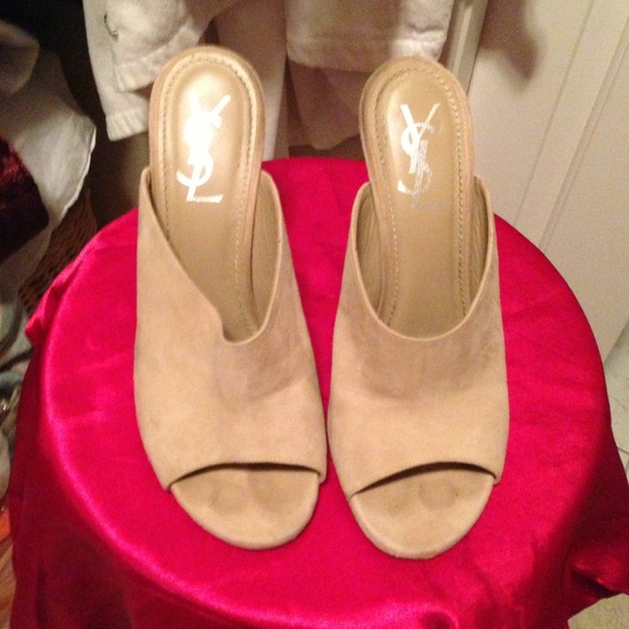 YSL suede. Great heel