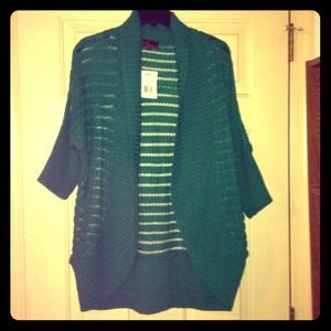 Takeout green sweater