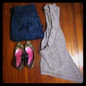 SOLD Sleeveless cowl neck top