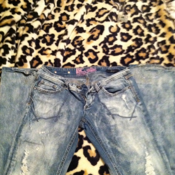 Jeans
