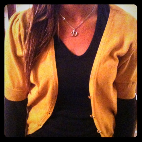 Mustard over throw top perfect for work