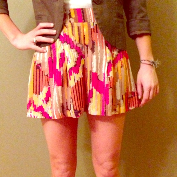 Forever 21 printed shorts.