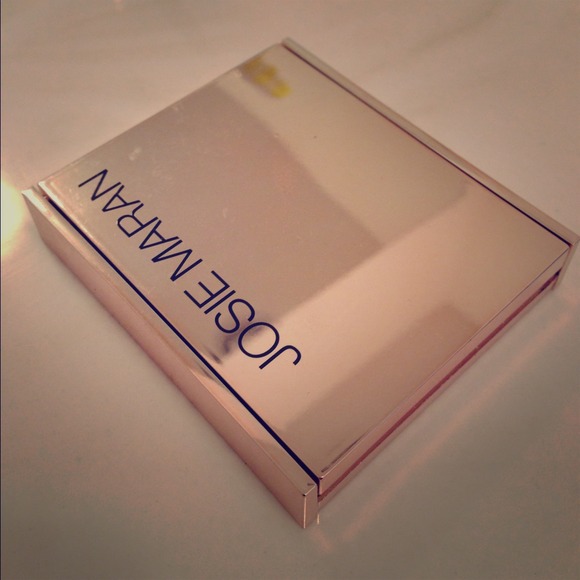 💵SOLD💵 Josie Maran bronze eye shadow pallet