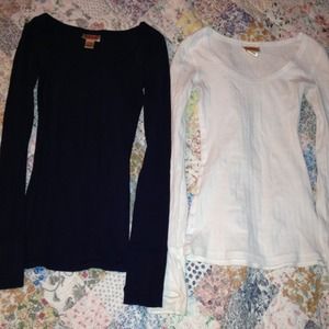 Navy blue & white long sleeves