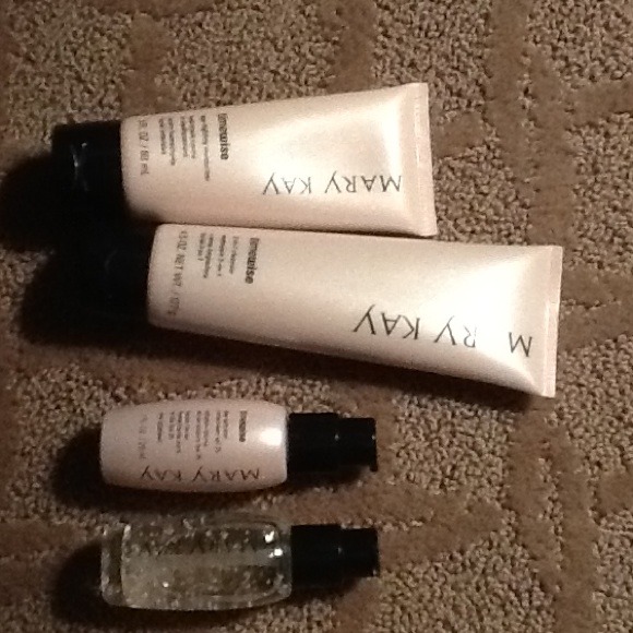 SOLD Mary Kay Timewise complete cleansing set