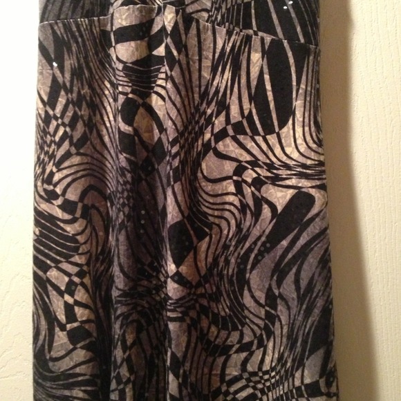 Shimmery halter black and grey low neck dress - Picture 3 of 3