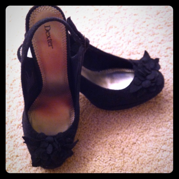 REDUCED - Unique grey wool pumps