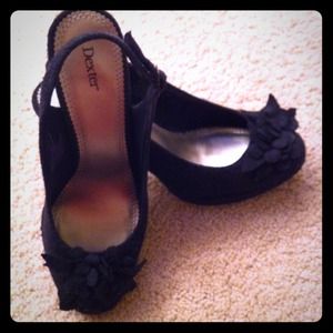 REDUCED - Unique grey wool pumps