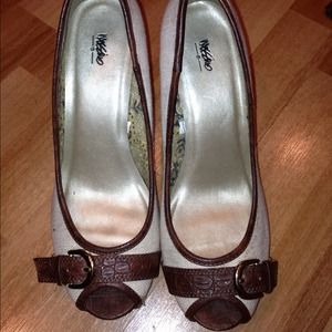 Cream and brown leather Size 10 shoes
