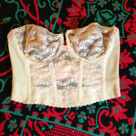 Beautiful backless cream vintage.