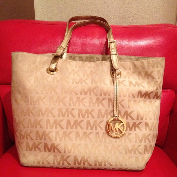 MK Michael Kors AUTHENTIC Signature Tote - Gold