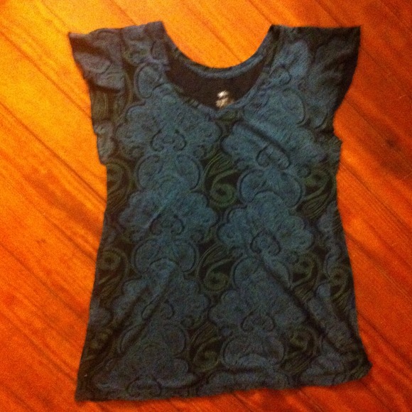 A floral designed top size medium