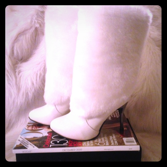 ❤White Fur Short Boots❤